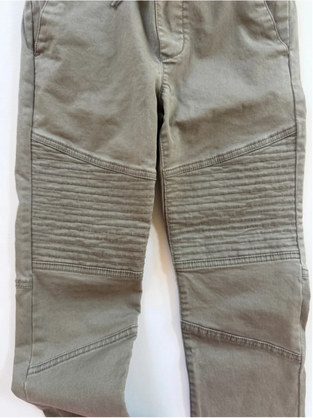 Lot of 2 Gap Kids Moto Jogger Pants Boy in Denim and Olive Green Size M (8-9)